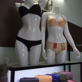 Manorcanh đứng thời trang