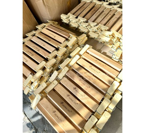 MÓC GỖ THÔNG NỮ